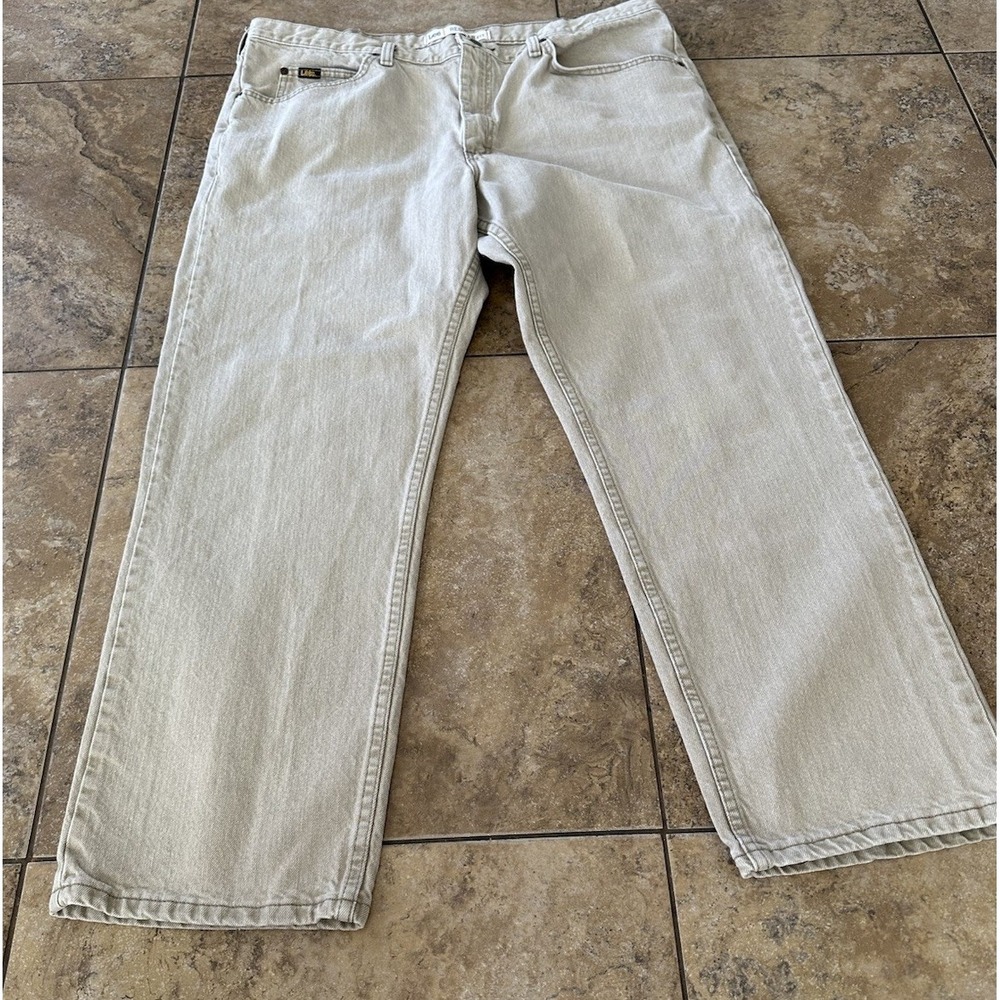Lee Jeans Relaxed Fit Men's Size 42X30 Tan Straight Leg Denim Fit 41X 29 - Picture 2 of 8